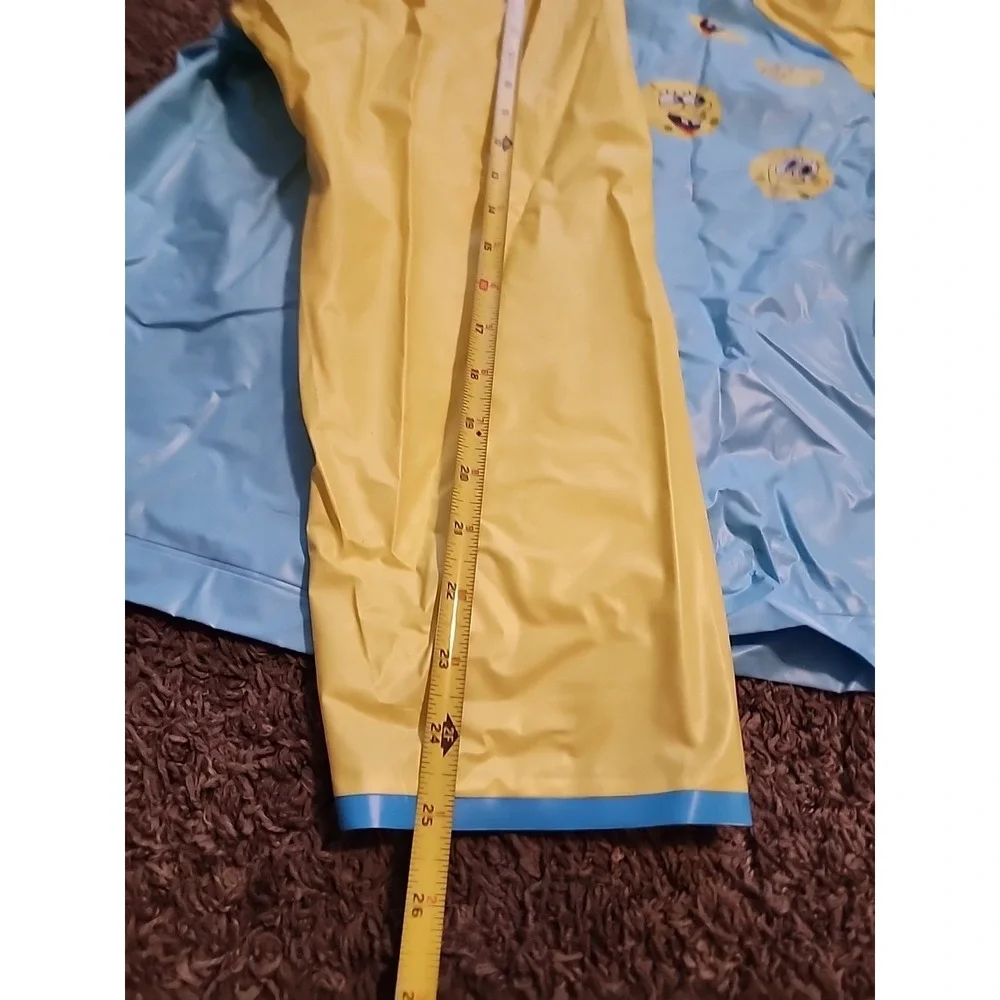 Vintage 2005 Nickelodeon Youth Sponge Bob Rain Coat. Blue Yellow. One‎ Size